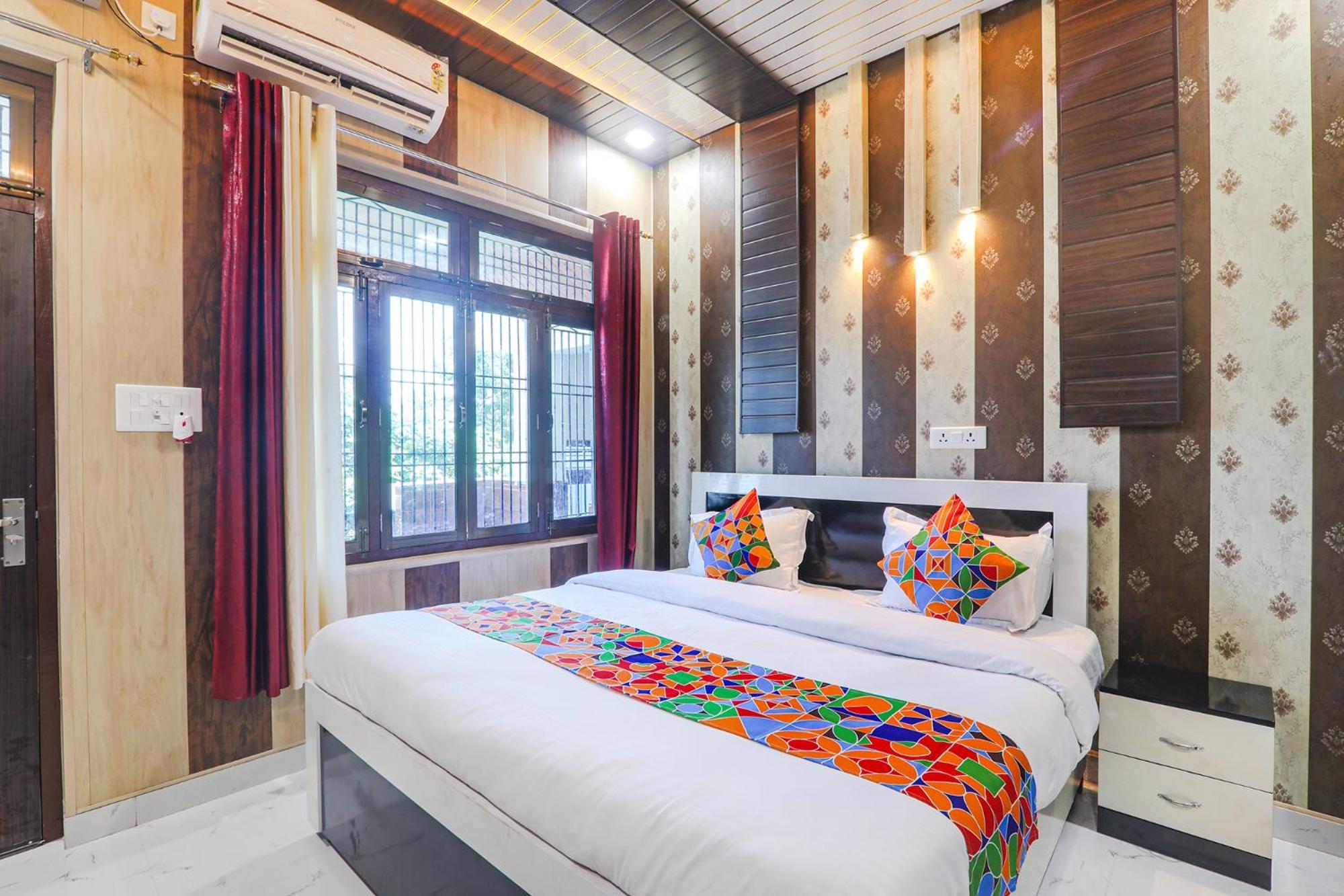 Fabhotel Uma Yugul Ayodhya Экстерьер фото