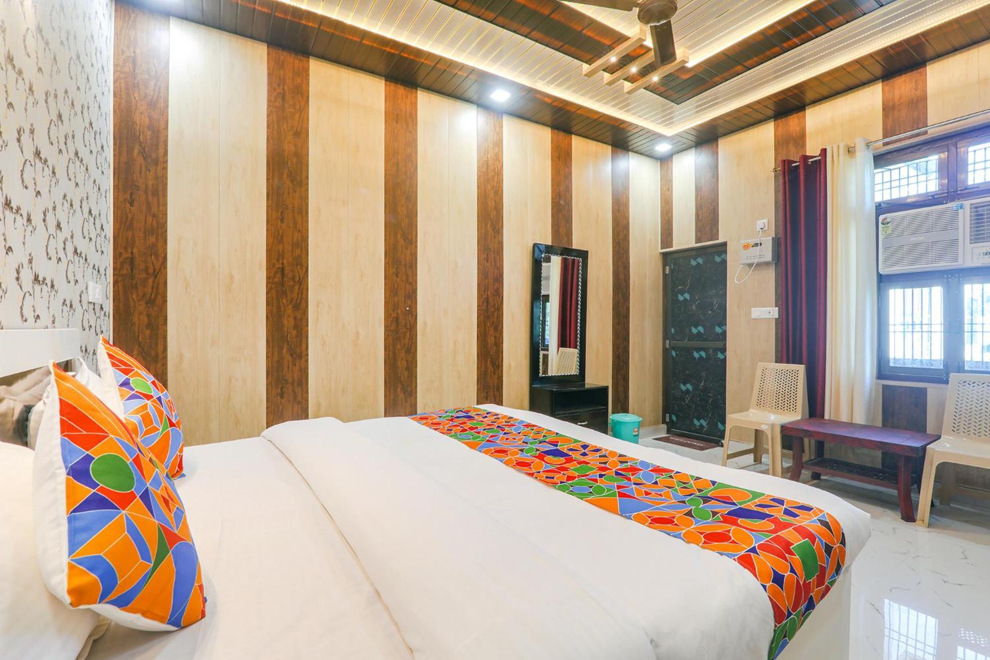 Fabhotel Uma Yugul Ayodhya Экстерьер фото